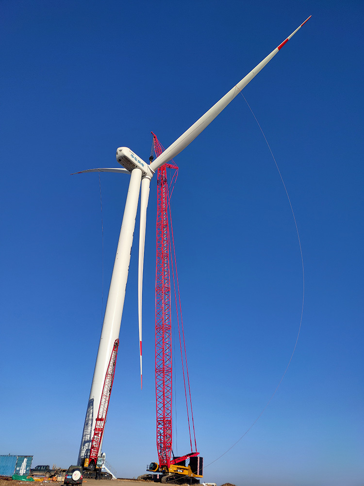 華能天鎮天臺山98MW風(fēng)電項目風(fēng)電機組吊裝工程